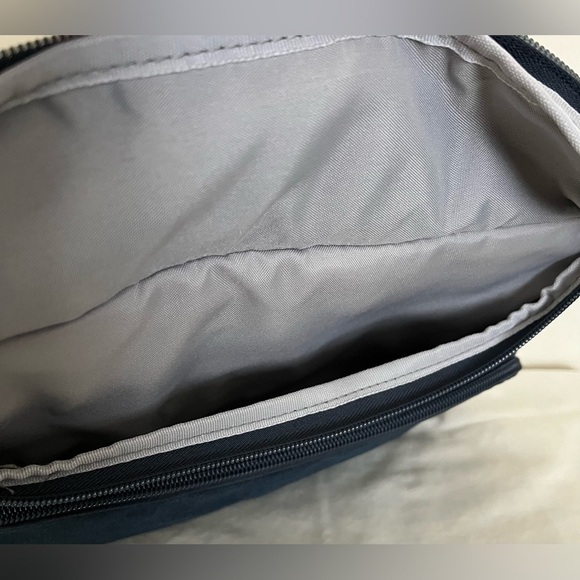 NWOT MoKo Blue Tablet Sleeve Bag, Fits 9”- 11” Devices, Waterproof Polyester - Picture 7 of 13